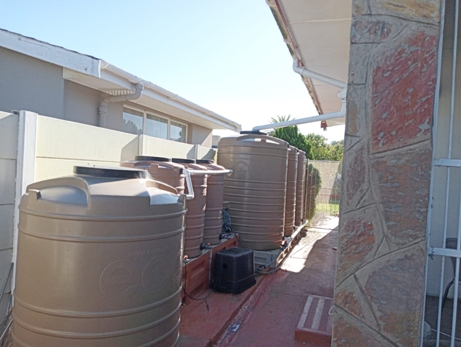 4 Bedroom Property for Sale in Morningside Eastern Cape